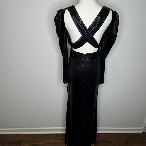 Ieena for Mac Duggal Black Princess Sleeve Cut Out Metallic Gown Womens Size 2 - Picture 6 of 16